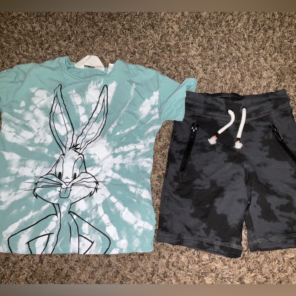 Bugs Bunny Shirt and H&M shorts set
